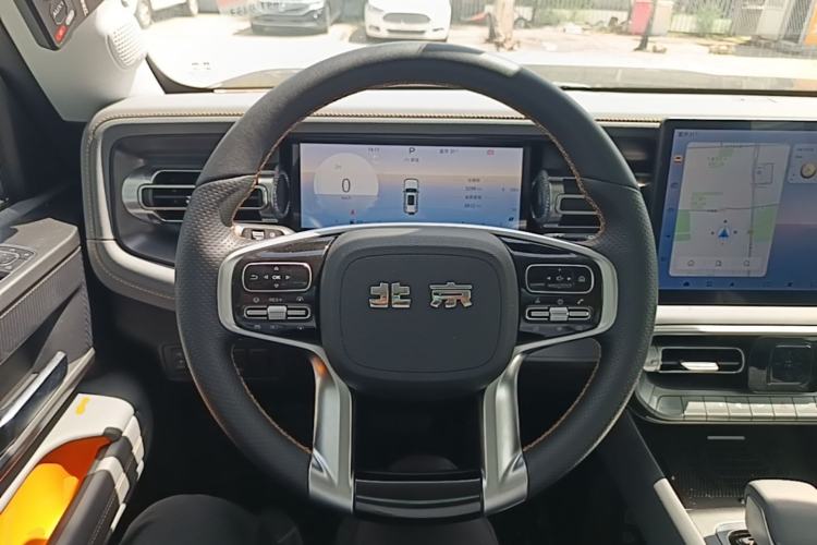 Used BAIC Off-Road BJ40 2026 Model 2.0T Gasoline Standard Edition Steering Wheel