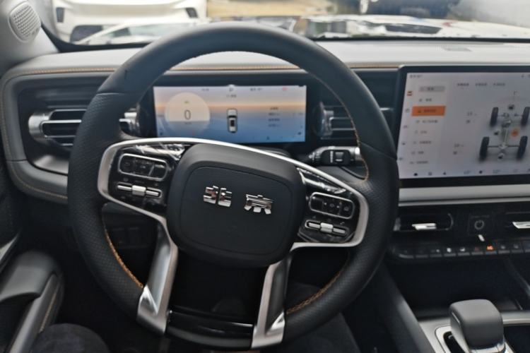 Used BAIC Off-Road BJ40 2026 Model 2.0D Diesel Edition Steering Wheel
