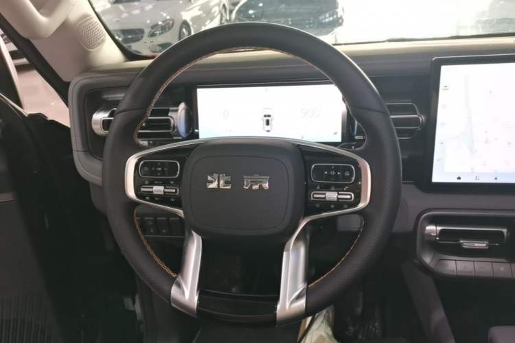 Used BAIC Off-Road BJ40 2026 Model 2.0T Gasoline Standard Edition Steering Wheel
