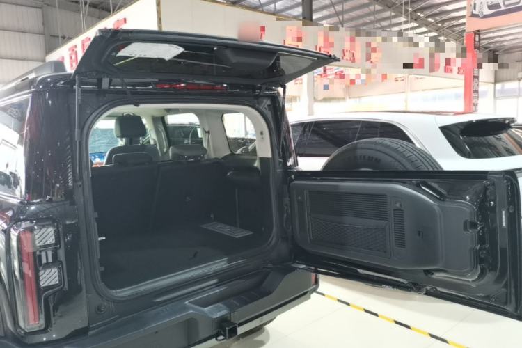 Used BAIC Off-Road BJ40 2026 Model 2.0T Gasoline Standard Edition Trunk