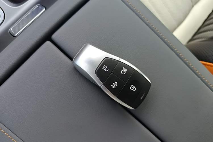 Used BAIC Off-Road BJ40 2026 Model 2.0T Gasoline Standard Edition Vehicle Key