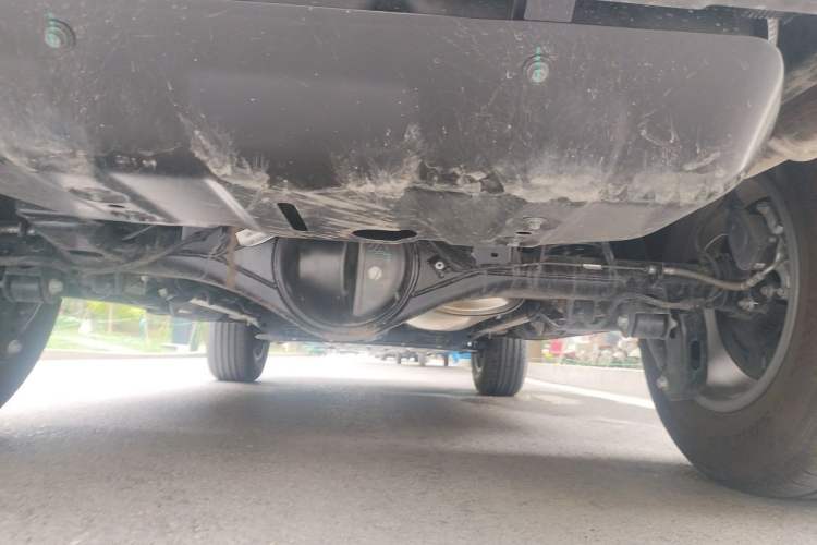 Used BAIC Off-Road BJ40 2026 Model 2.0T Gasoline Standard Edition Chassis Rear