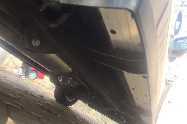 Used BAIC Off-Road BJ40 2026 Model 2.0T Gasoline Standard Edition Chassis Rear Right