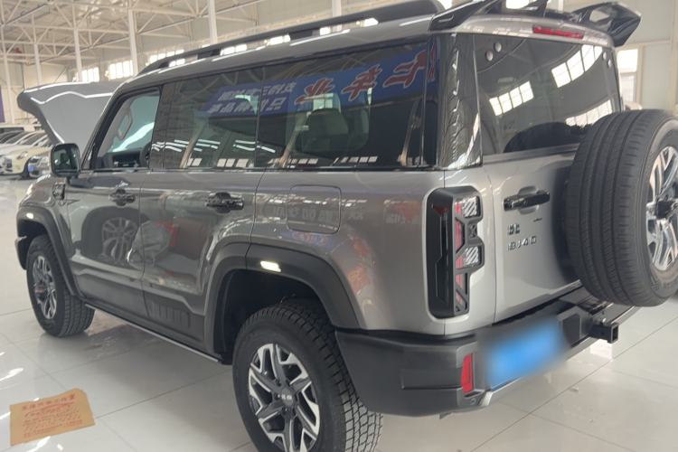 Used BAIC Off-Road BJ40 2026 Model 2.0T Gasoline Standard Edition Exterior 4