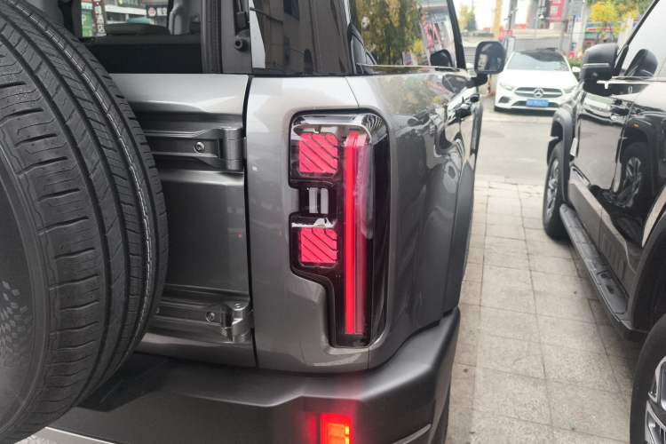 Used BAIC Off-Road BJ40 2026 Model 2.0T Gasoline Standard Edition Exterior 6