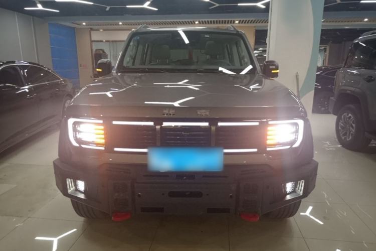 Used BAIC Off-Road BJ40 2026 Model 2.0T Gasoline Standard Edition Front