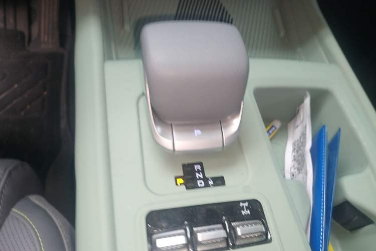 Used BAIC Off-Road BJ40 2026 Model 2.0T Gasoline Standard Edition Gear Lever