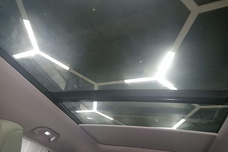 Used BAIC Off-Road BJ40 2026 Model 2.0T Gasoline Standard Edition Headliner