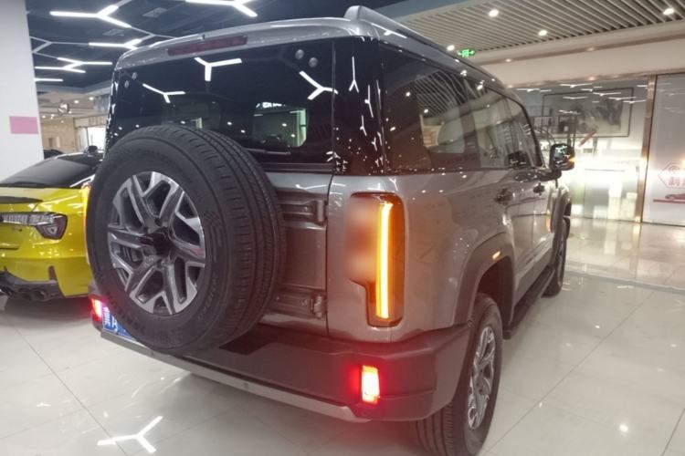 Used BAIC Off-Road BJ40 2026 Model 2.0T Gasoline Standard Edition Rear Right 45 Deg