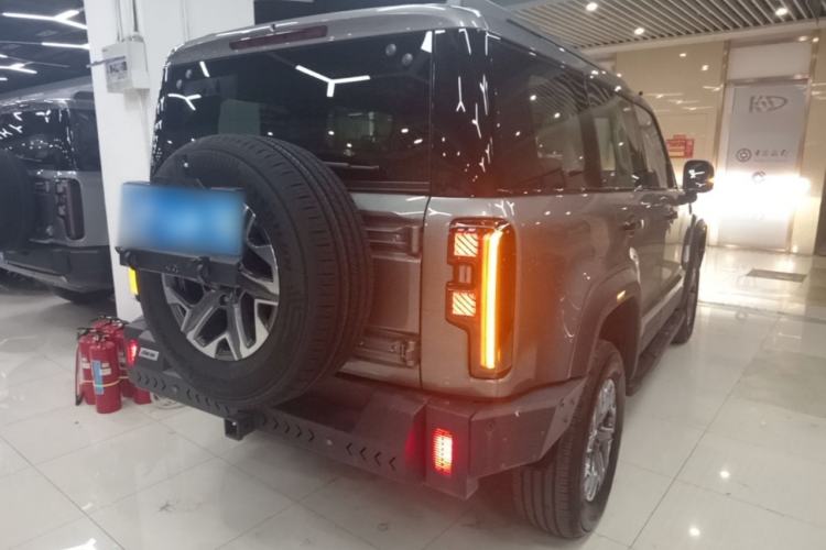 Used BAIC Off-Road BJ40 2026 Model 2.0T Gasoline Standard Edition Rear Right 45 Deg