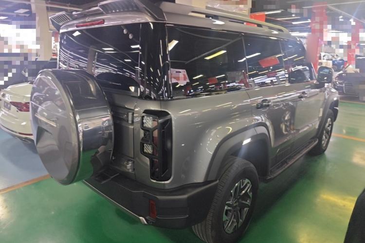 Used BAIC Off-Road BJ40 2026 Model 2.0T Gasoline Standard Edition Rear Right 45 Deg