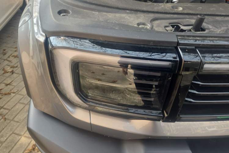 Used BAIC Off-Road BJ40 2026 Model 2.0T Gasoline Standard Edition Right Front Headlight