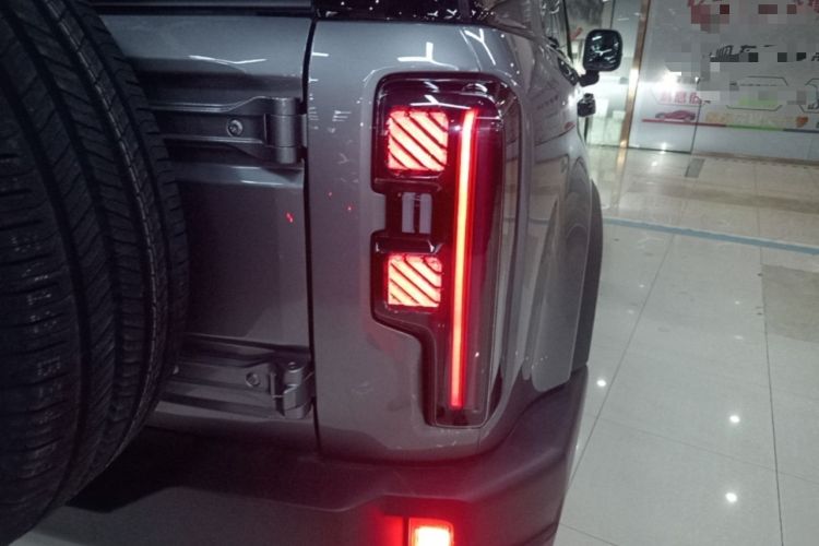 Used BAIC Off-Road BJ40 2026 Model 2.0T Gasoline Standard Edition Right Rear Taillight