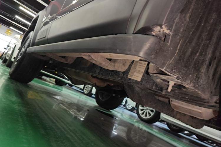 Used BAIC Off-Road BJ40 2026 Model 2.0T Gasoline Standard Edition Right Side Sill