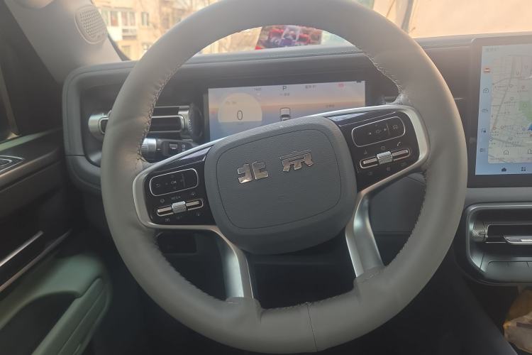 Used BAIC Off-Road BJ40 2026 Model 2.0T Gasoline Standard Edition Steering Wheel
