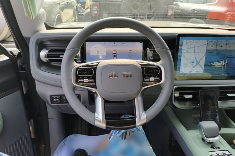 Used BAIC Off-Road BJ40 2026 Model 2.0T Gasoline Standard Edition Steering Wheel