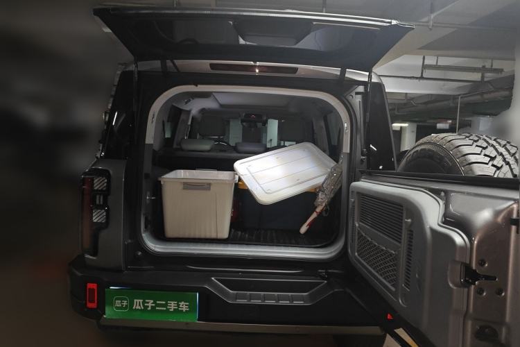 Used BAIC Off-Road BJ40 2026 Model 2.0D Diesel Edition Trunk