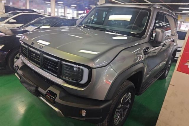 Used BAIC Off-Road BJ40 2026 Model 2.0T Gasoline Standard Edition