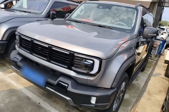 Used BAIC Off-Road BJ40 2026 Model 2.0T Gasoline Standard Edition
