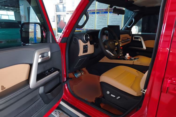 Used BAIC Off-Road BJ40 2026 2.0T Explorer Gasoline Model Driver Seat