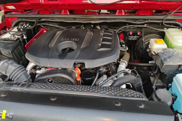 Used BAIC Off-Road BJ40 2026 2.0T Explorer Gasoline Model Engine Bay