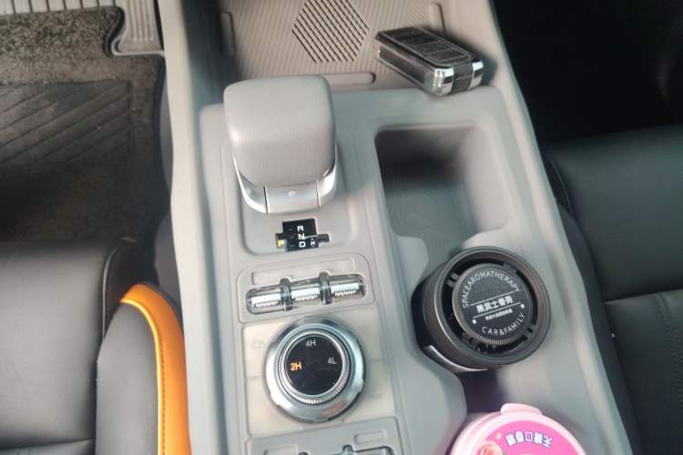 Used BAIC Off-Road BJ40 2026 Model 2.0T Gasoline Advanced Edition Gear Lever