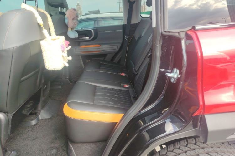 Used BAIC Off-Road BJ40 2026 Model 2.0T Gasoline Advanced Edition Left Rear Seat