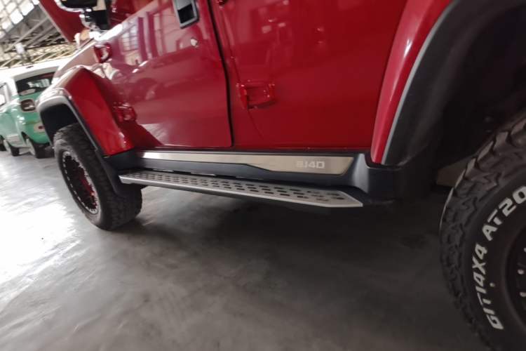 Used BAIC Off-Road BJ40 2026 2.0T Explorer Gasoline Model Left Side Sill