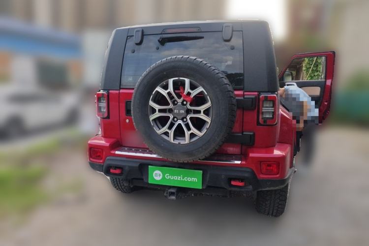 Used BAIC Off-Road BJ40 2026 2.0T Explorer Gasoline Model Rear