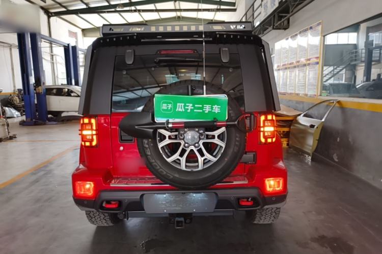 Used BAIC Off-Road BJ40 2026 2.0T Explorer Gasoline Model Rear