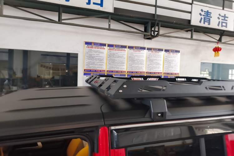 Used BAIC Off-Road BJ40 2026 2.0T Explorer Gasoline Model Roof