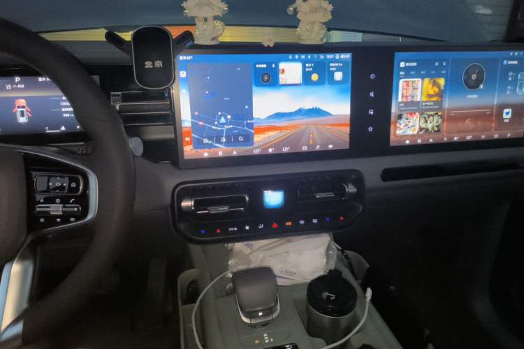 Used BAIC Off-Road BJ40 2026 Model 2.0D Diesel Edition Audio And AC Panel