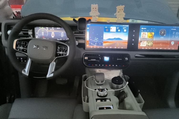 Used BAIC Off-Road BJ40 2026 Model 2.0D Diesel Edition Center Console