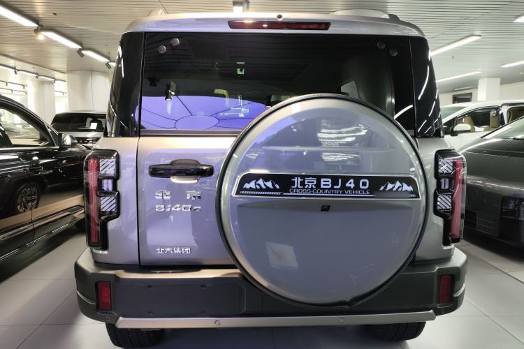 Used BAIC Off-Road BJ40 2026 Model 2.0T Gasoline Standard Edition Exterior 4