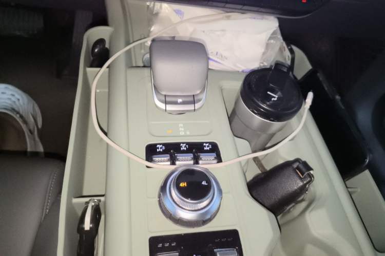 Used BAIC Off-Road BJ40 2026 Model 2.0D Diesel Edition Gear Lever