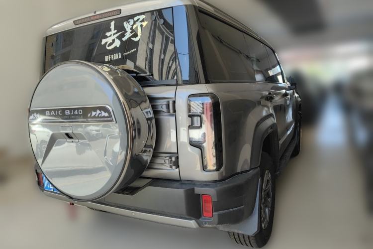 Used BAIC Off-Road BJ40 2026 Model 2.0T Gasoline Standard Edition Rear Right 45 Deg