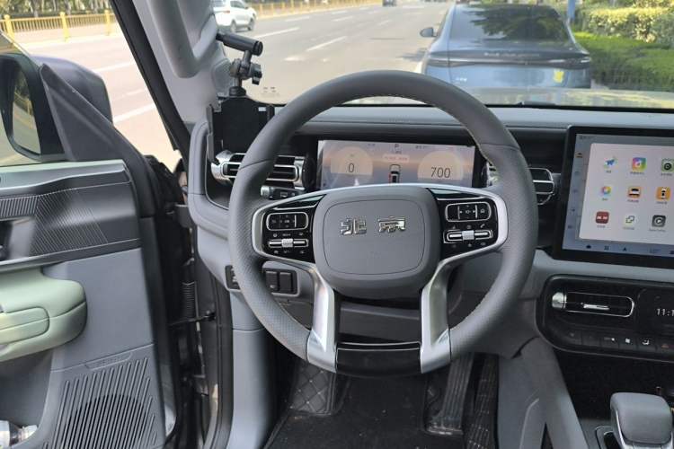 Used BAIC Off-Road BJ40 2026 Model 2.0D Diesel Edition Steering Wheel