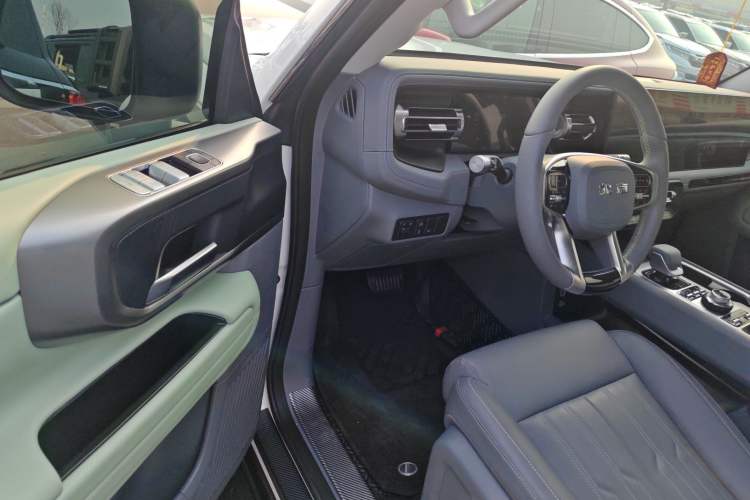 Used BAIC Off-Road BJ40 2026 Model 2.0D Diesel Edition Interior 3