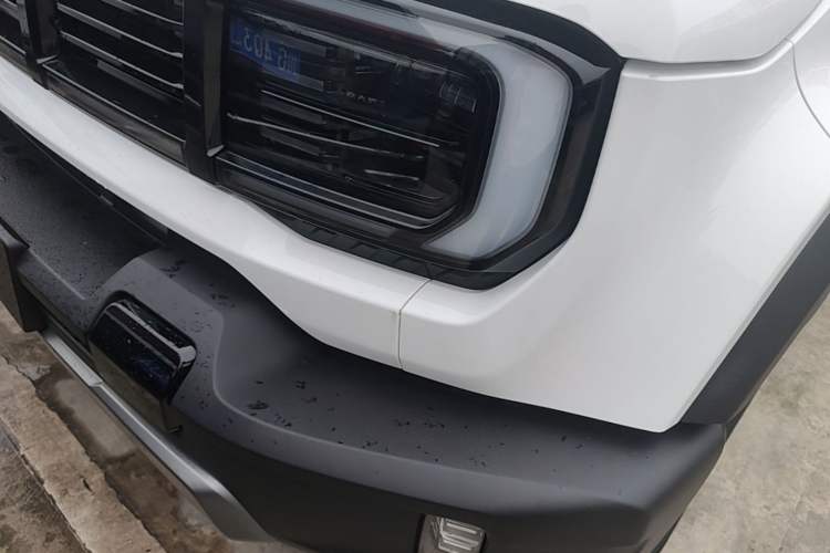 Used BAIC Off-Road BJ40 2026 Model 2.0T Gasoline Standard Edition Left Front Headlight