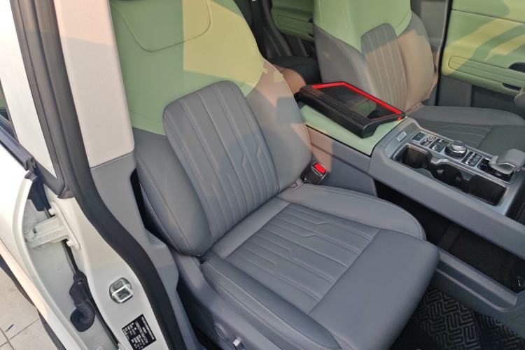 Used BAIC Off-Road BJ40 2026 Model 2.0D Diesel Edition Right Front Seat