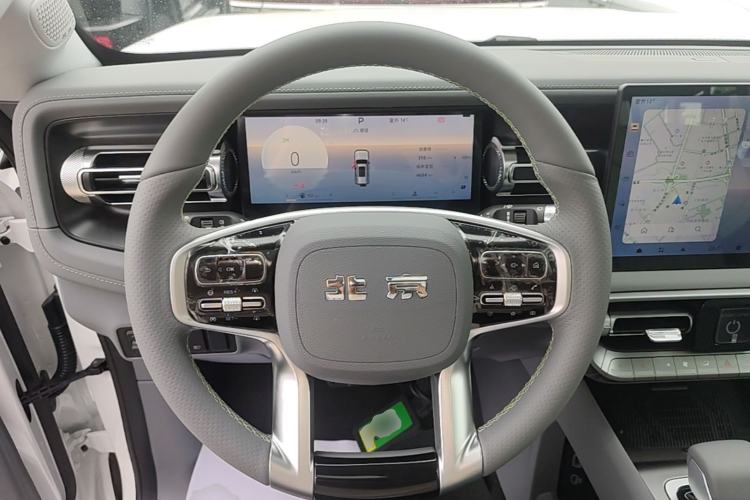 Used BAIC Off-Road BJ40 2026 Model 2.0T Gasoline Standard Edition Steering Wheel