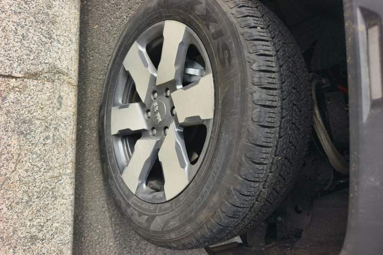 Used BAIC Off-Road BJ40 Electric Drive 2025 Advanced Edition Right Front Wheel Hub