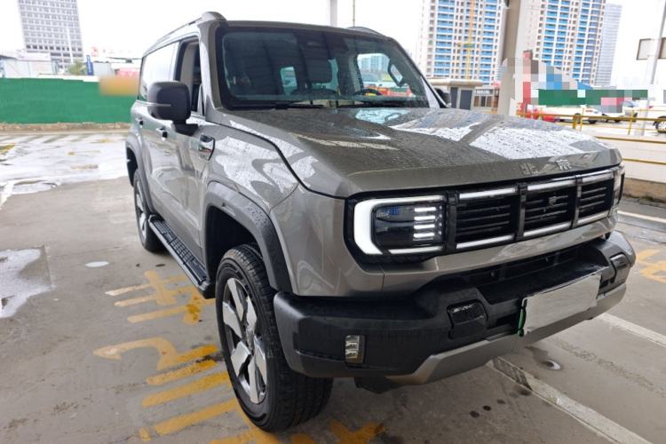 Used BAIC Off-Road BJ40 Electric Drive 2025 Standard Edition Front Right 45 Deg