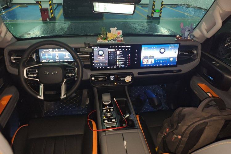 Used BAIC Off-Road BJ40 Electric Drive 2025 Advanced Edition Center Console
