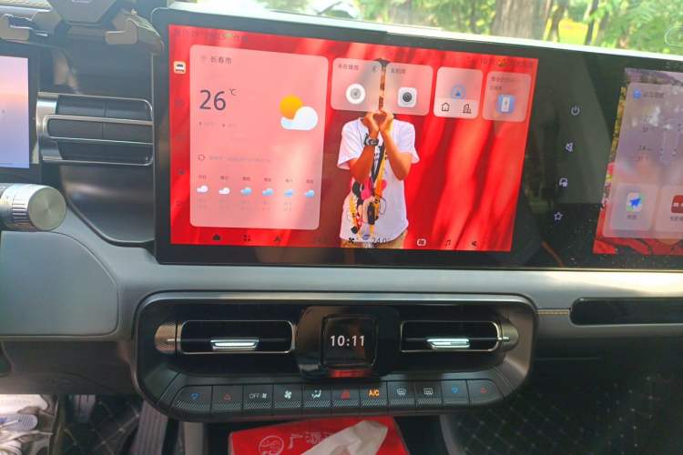 Used BAIC Off-Road BJ40 Electric Drive 2025 Standard Edition Audio And AC Panel