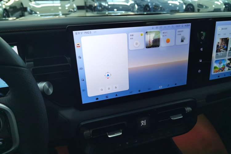 Used BAIC Off-Road BJ40 Electric Drive 2025 Advanced Edition Audio And AC Panel