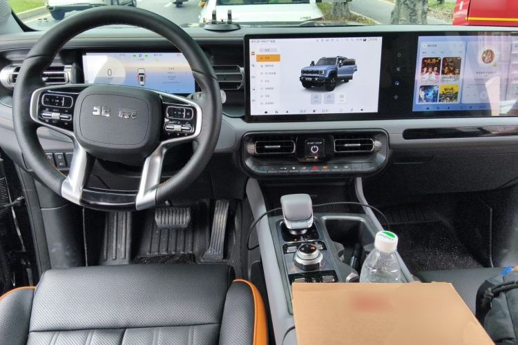 Used BAIC Off-Road BJ40 Electric Drive 2025 Advanced Edition Center Console