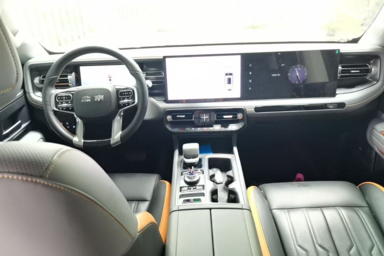 Used BAIC Off-Road BJ40 Electric Drive 2025 Advanced Edition Center Console
