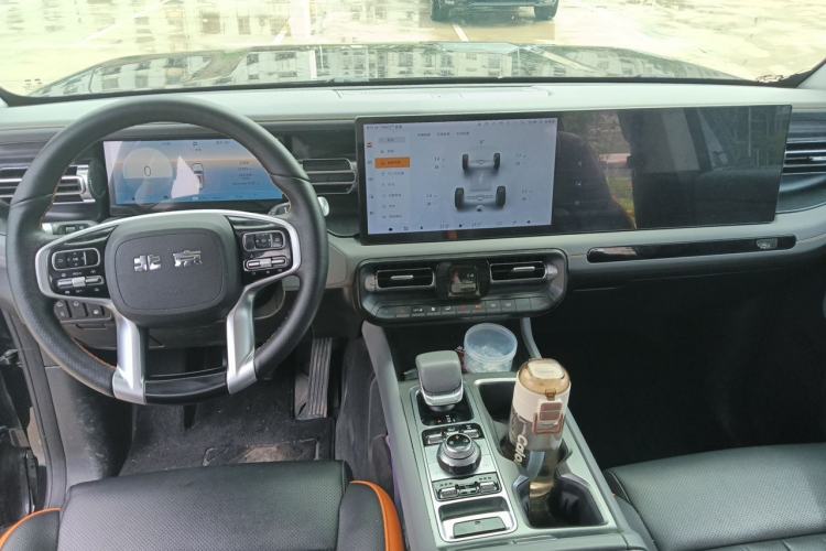 Used BAIC Off-Road BJ40 Electric Drive 2025 Standard Edition Center Console