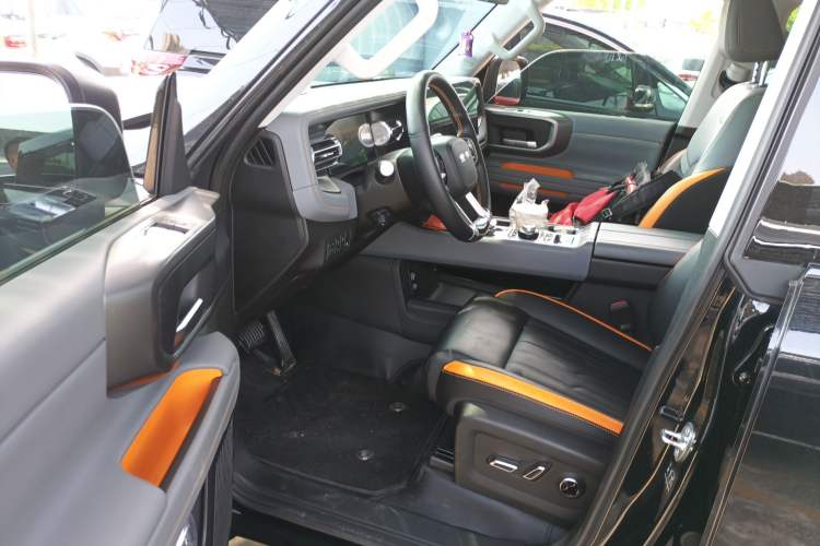 Used BAIC Off-Road BJ40 Electric Drive 2025 Standard Edition Driver Seat